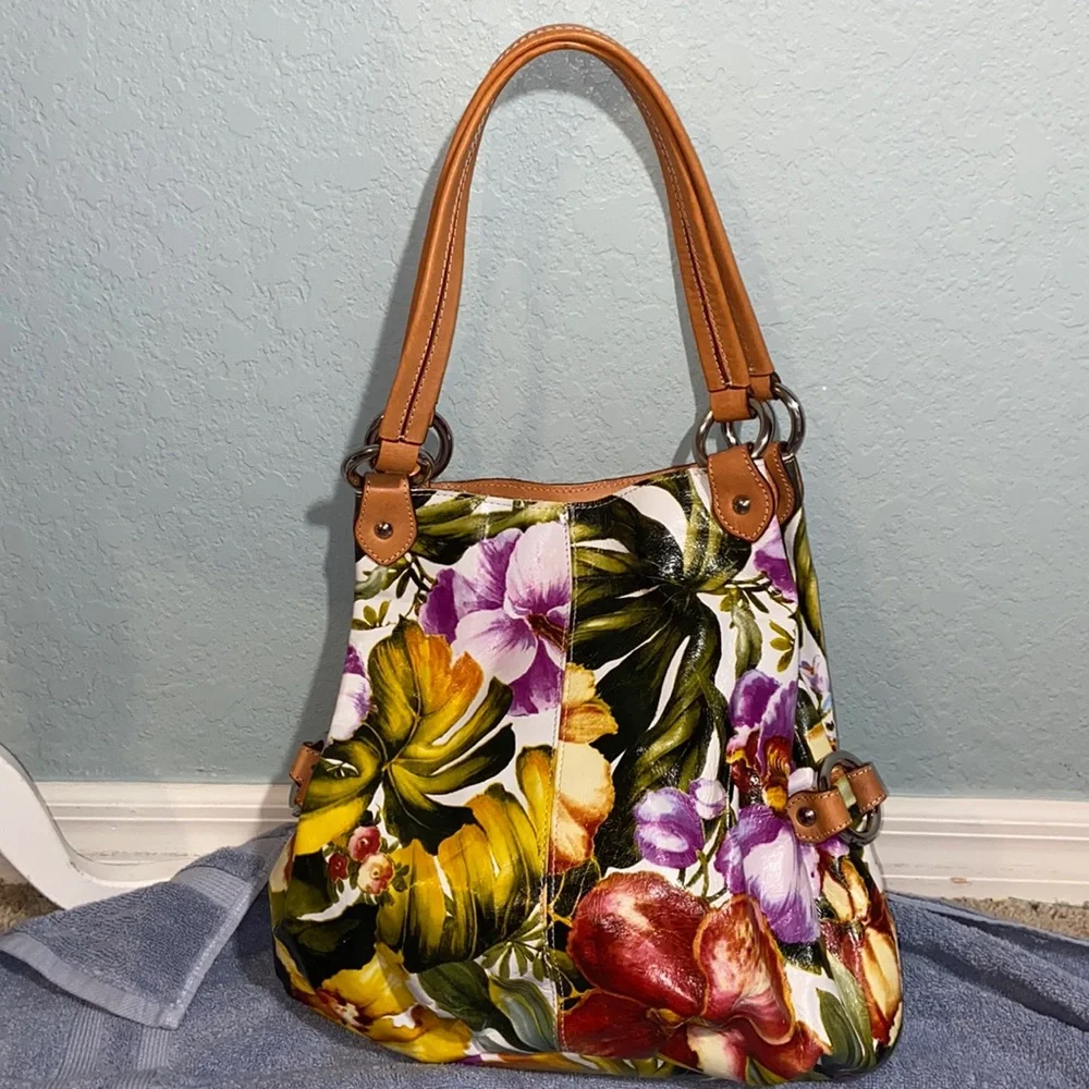 Nwot Maurizio Taiuti Floral italian Leather hobo bag